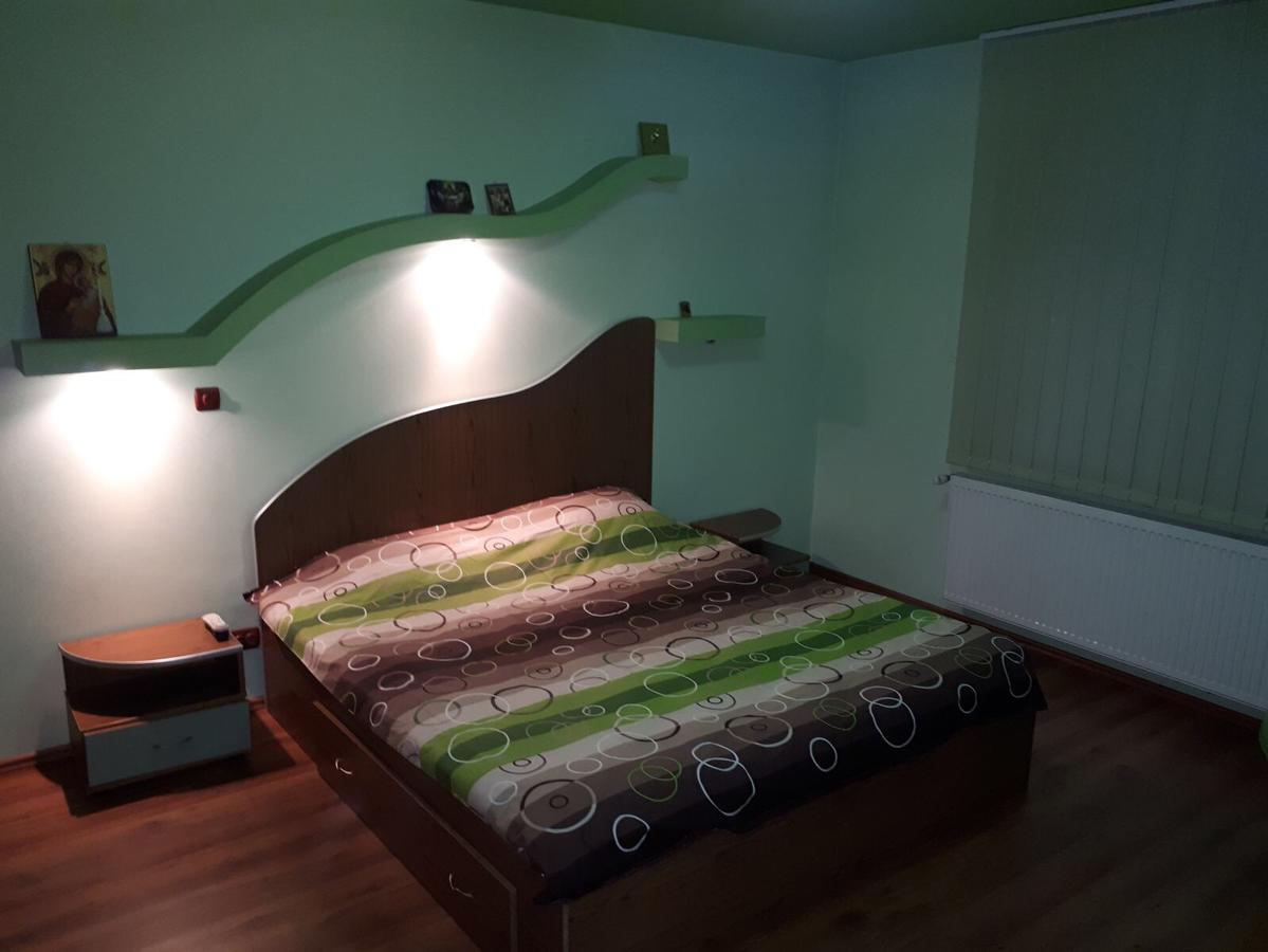 פאראול רצ'ה Casa De Vacanta מראה חיצוני תמונה